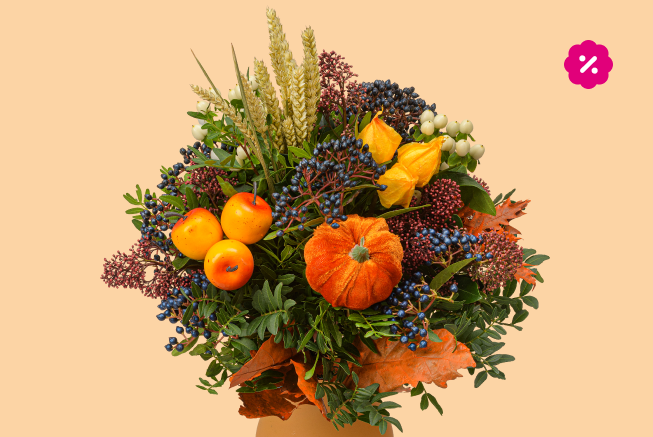 Blumenstrauß Landleben, herbstlicher Blumenstrauß mit Kürbis, Physalis und Dekoäpfeln